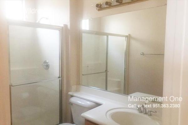 Foto del edificio - 7471 Wild Rose Dr