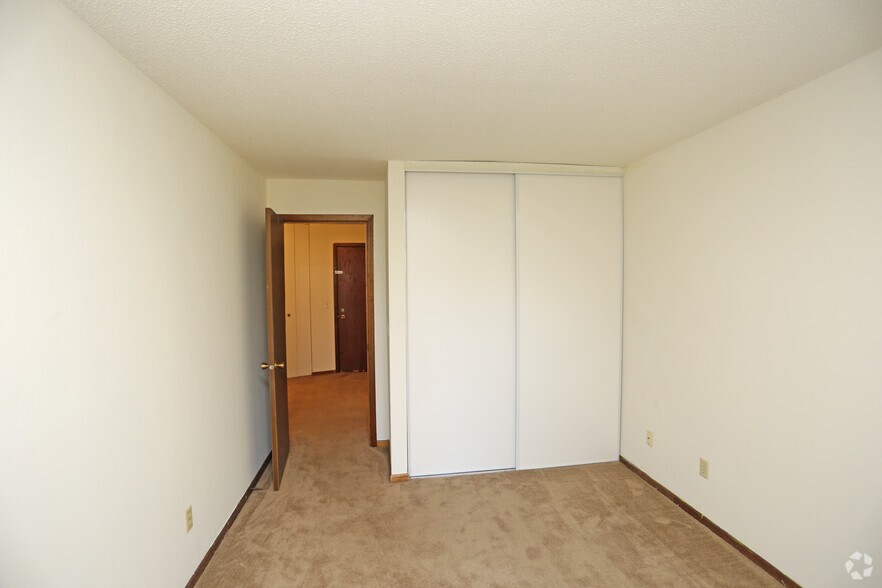 Oakmont Apartments Rentals Coon Rapids, MN