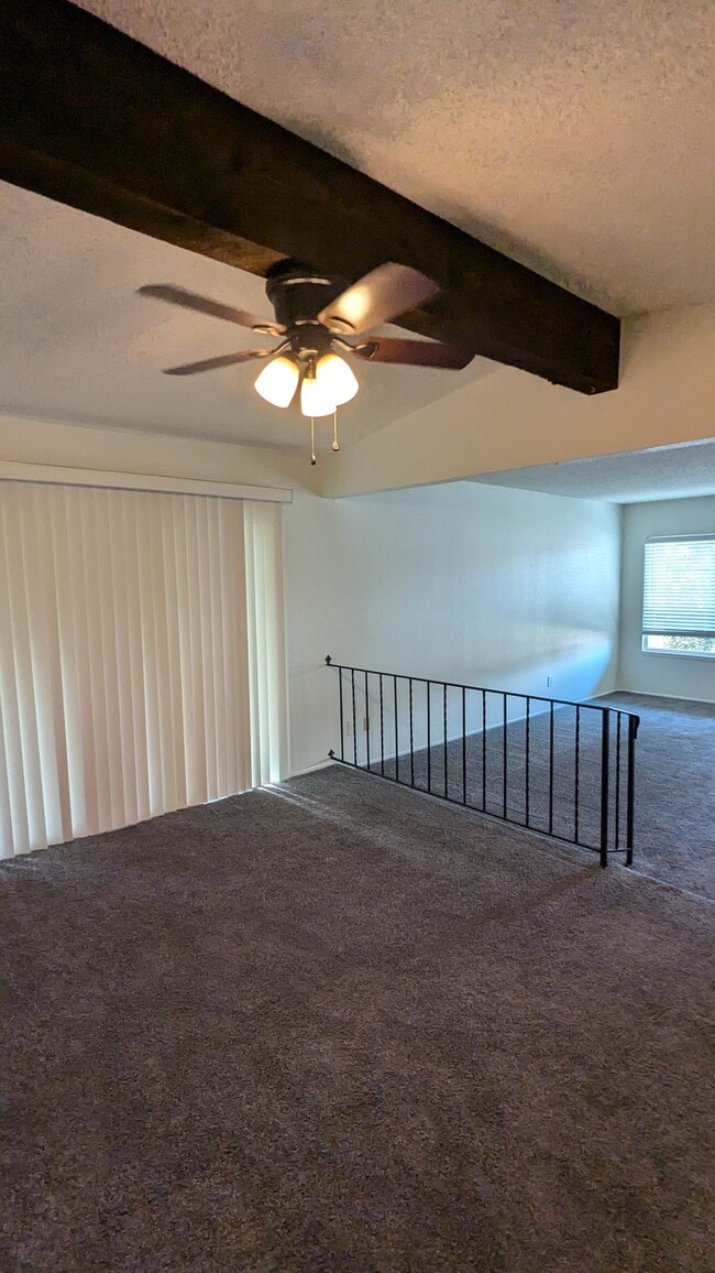 Foto del edificio - 7126 Grady Dr