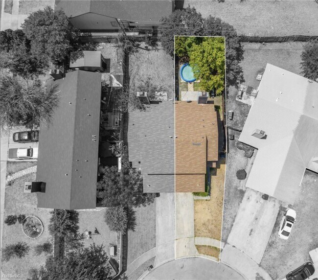 Foto del edificio - 2 br, 1.5 bath Townhome - 2404 Skylark Circle