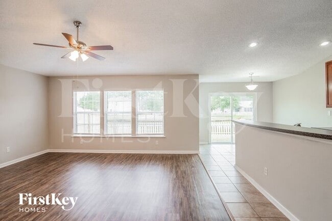 Foto del edificio - 12241 Pebble Point Dr W