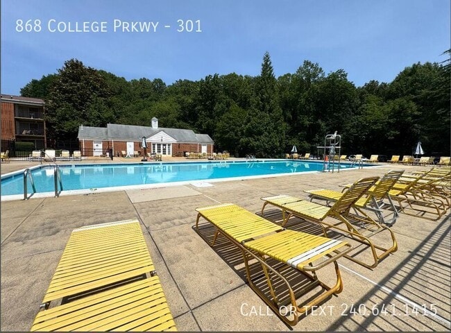 Foto del edificio - 868 College Pkwy