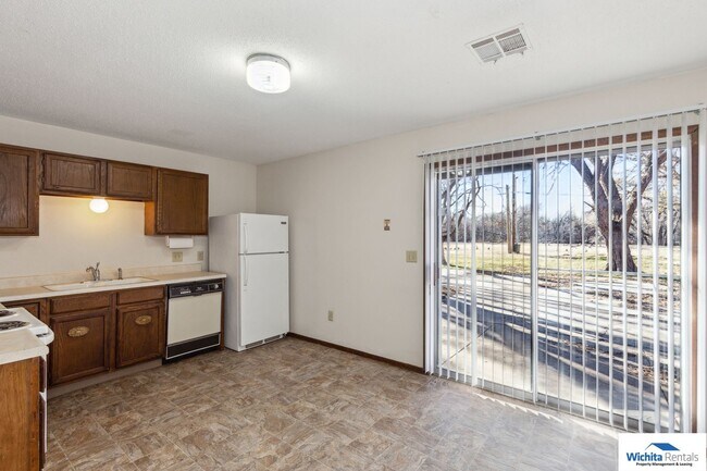 Foto del edificio - 1713 N Arkansas Ave