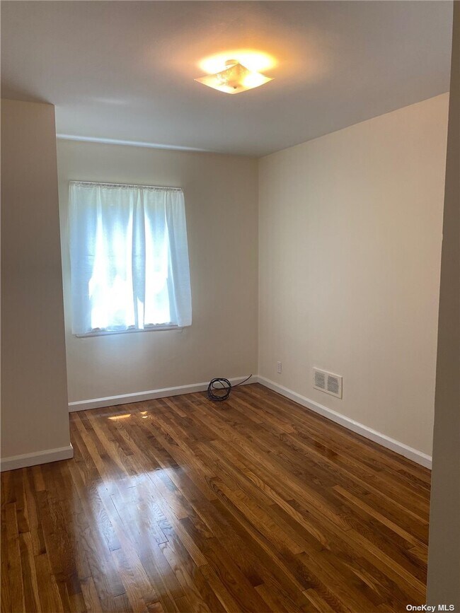 Foto del edificio - 63 Bar Beach Rd