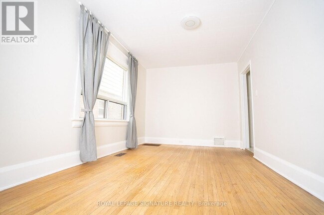 Building Photo - 393 Milverton Blvd