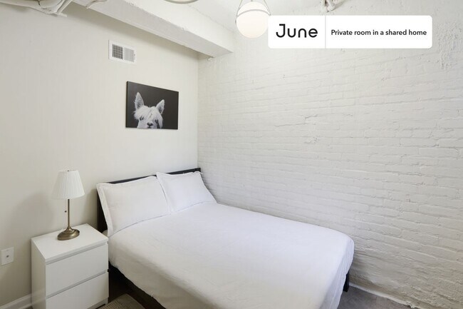 Foto del edificio - Room in Shared 5 bed/2 bath home in Dupont Circle