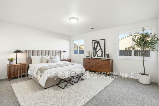 Foto del edificio - 6218 Ochoco Ln