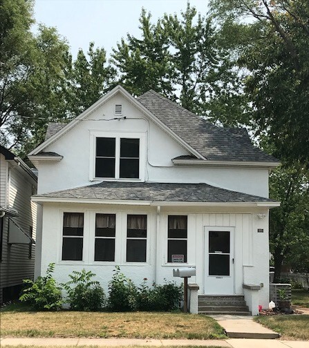 Primary Photo - 22 16th Ave N