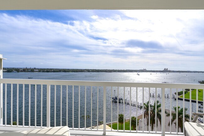 Foto del edificio - 2600 N Flagler Dr