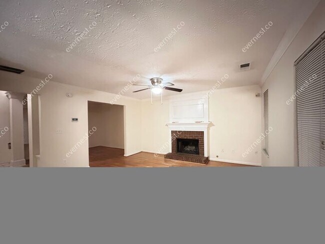 Foto del edificio - 5020 Promenade Dr SW