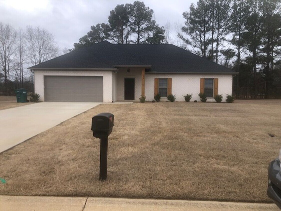 Primary Photo - 124 Pritchard Circle