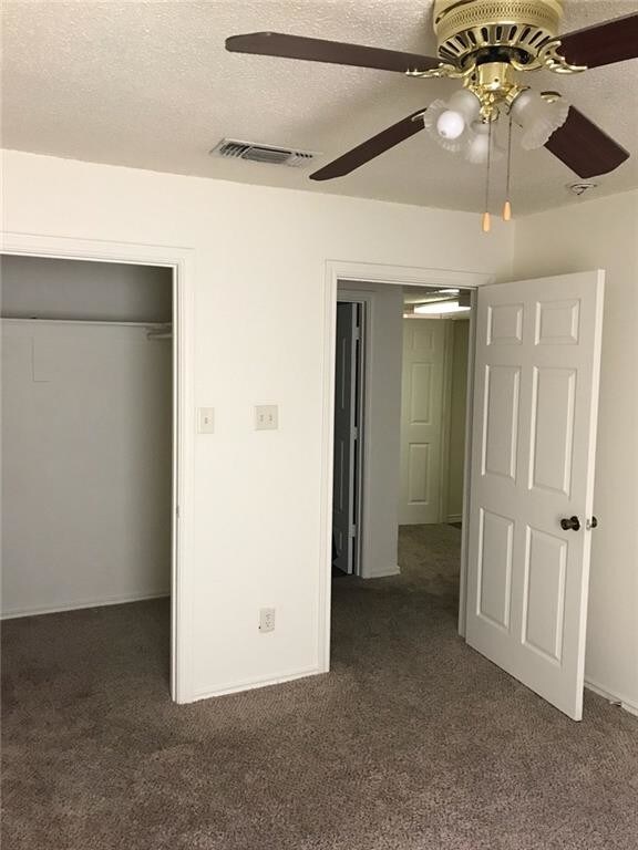 Foto del edificio - 700 Hercules Ln