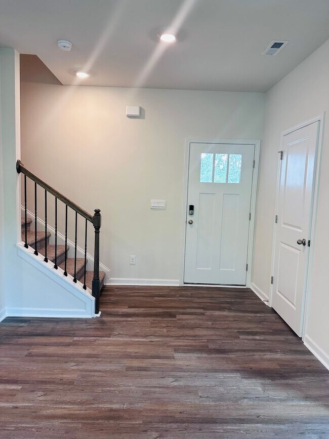 Foto del edificio - Hickory quiet, family-friendly neighborhoo...