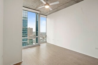 Building Photo - 1421 S State St
