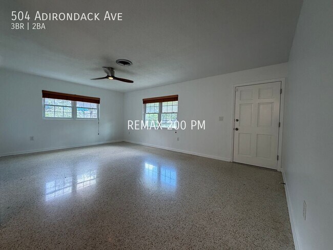 Foto del edificio - 504 Adirondack Ave