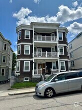 Building Photo - 55 Lithgow St