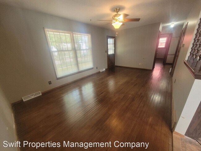 Building Photo - 3 br, 1.5 bath House - 3207 E 41st Street