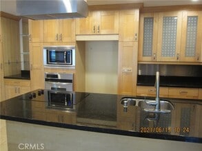 Building Photo - 2521 W Sunflower Ave