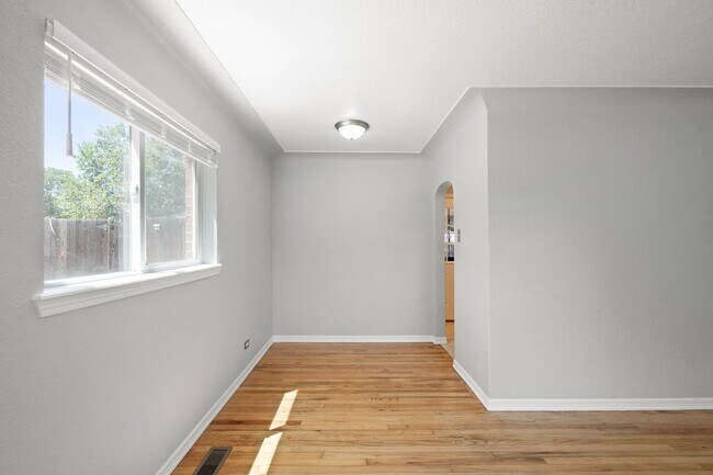 Foto del edificio - 3021 Olive St