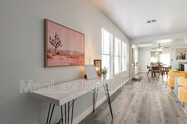 Foto del edificio - 564 W Orchard Way