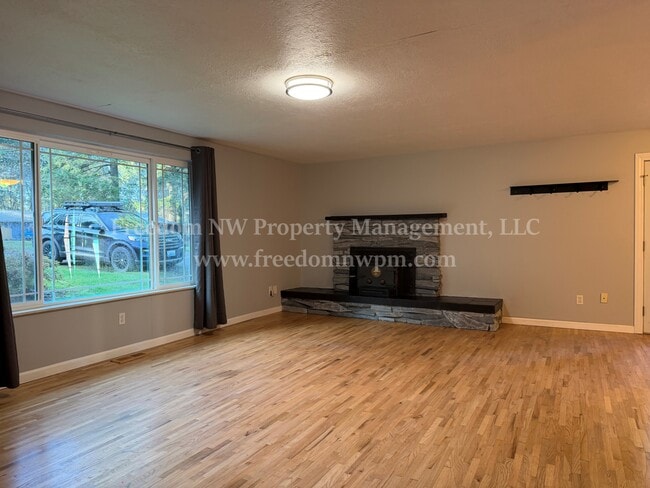 Foto del edificio - 1537 Draham St NE