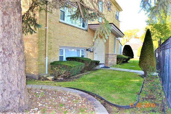 Building Photo - 10300 S Ave F
