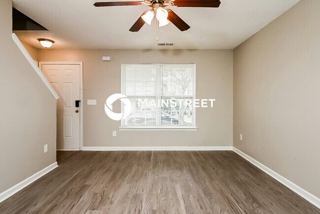 Foto del edificio - 3 Bedroom Pet-Friendly Home in McDonough, GA with Main Street Renewal
