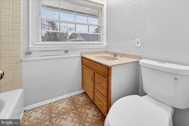 Foto del edificio - 6 Sherwood Ln