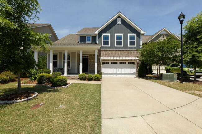 Foto del edificio - 1608 Cascade Falls Ln