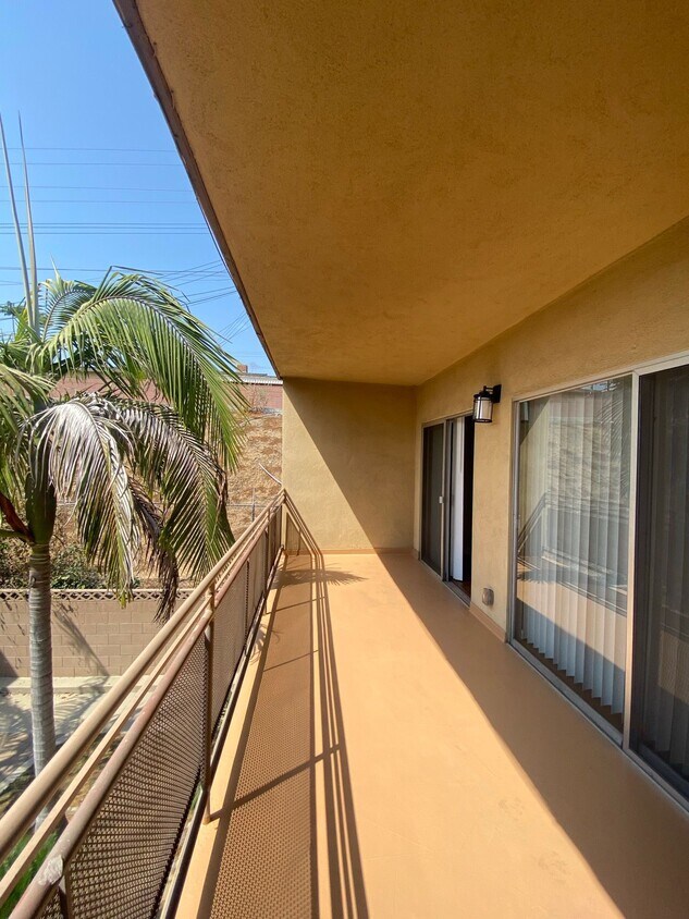 1411 College View Dr Unit 20, Monterey Park, CA 91754 Apartments in