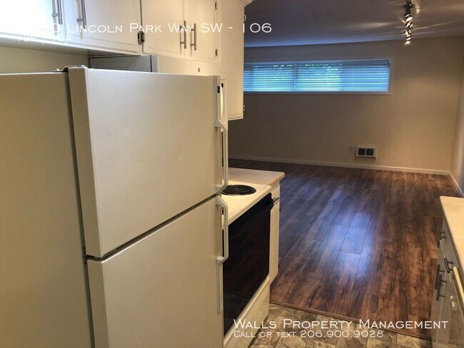 Building Photo - 7060 Lincoln Park Way SW