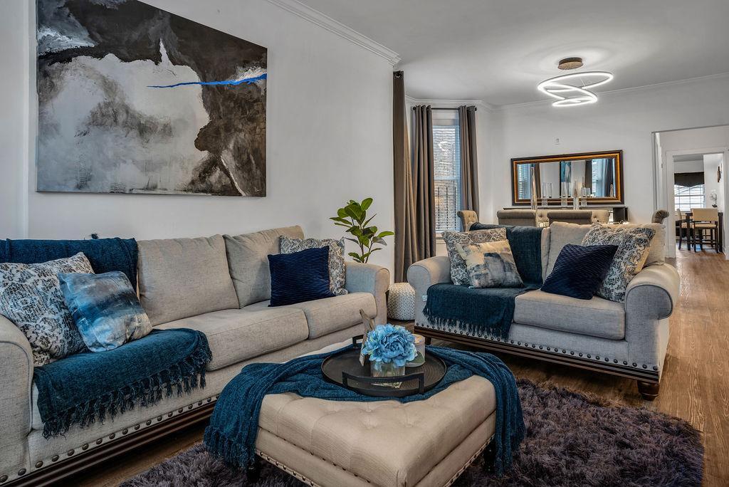 Foto principal - 3636 N Racine Ave