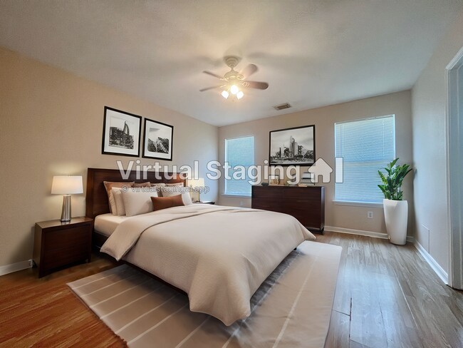 Building Photo - 13410 Blue Swallow Dr