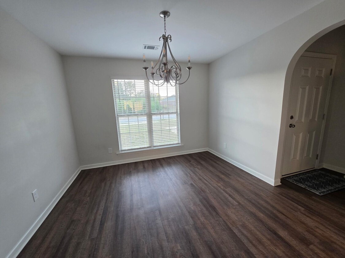 Foto del edificio - 745 Park Ln