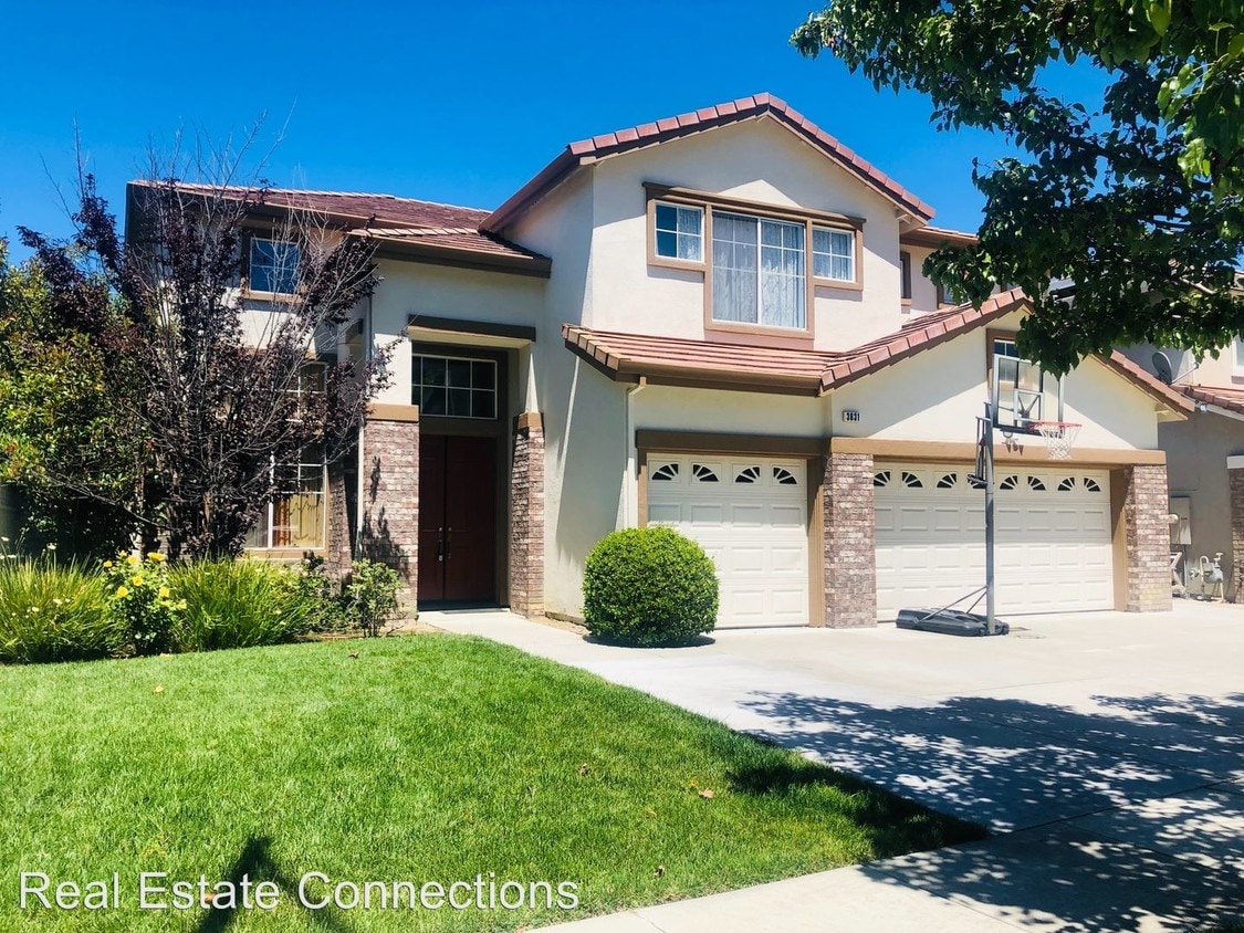5 br, 3 bath House 3831 Venus Court House for Rent in San Jose, CA