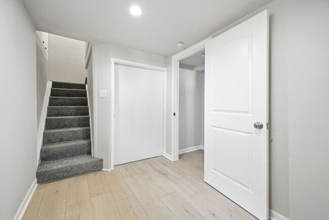 Foto del edificio - Spacious 4-Bedroom, 1.5-Bath Home with Plenty of Living Space!