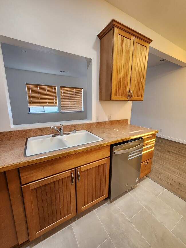 Foto del edificio - 835 12th St