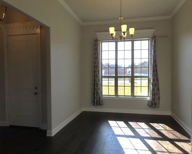 Building Photo - Gorgeous 3 Bedroom, 2 Bath Home in South Tyler! Tyler ISD: Jack Elementary