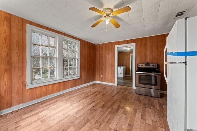 Foto del edificio - 4433 Sherwood St