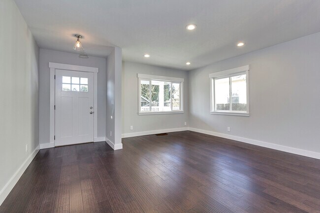 Building Photo - 4628 SE 47th Ave
