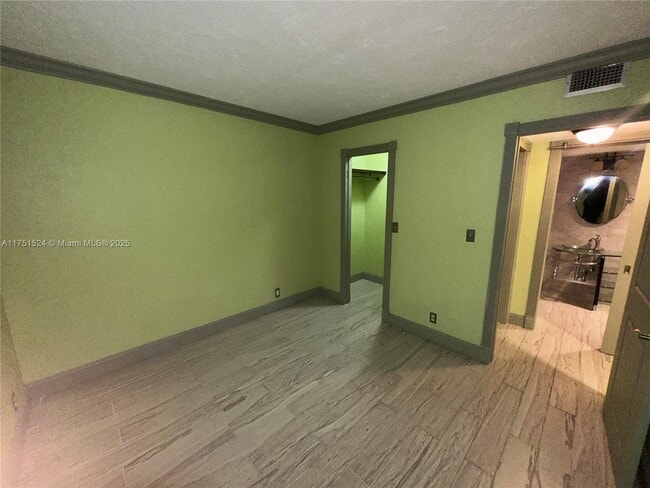 Building Photo - 6010 S Falls Cir Dr