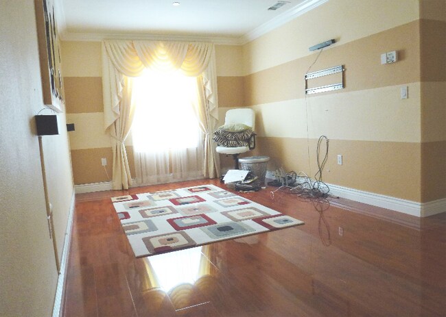 Foto del edificio - 508 Dante Cir