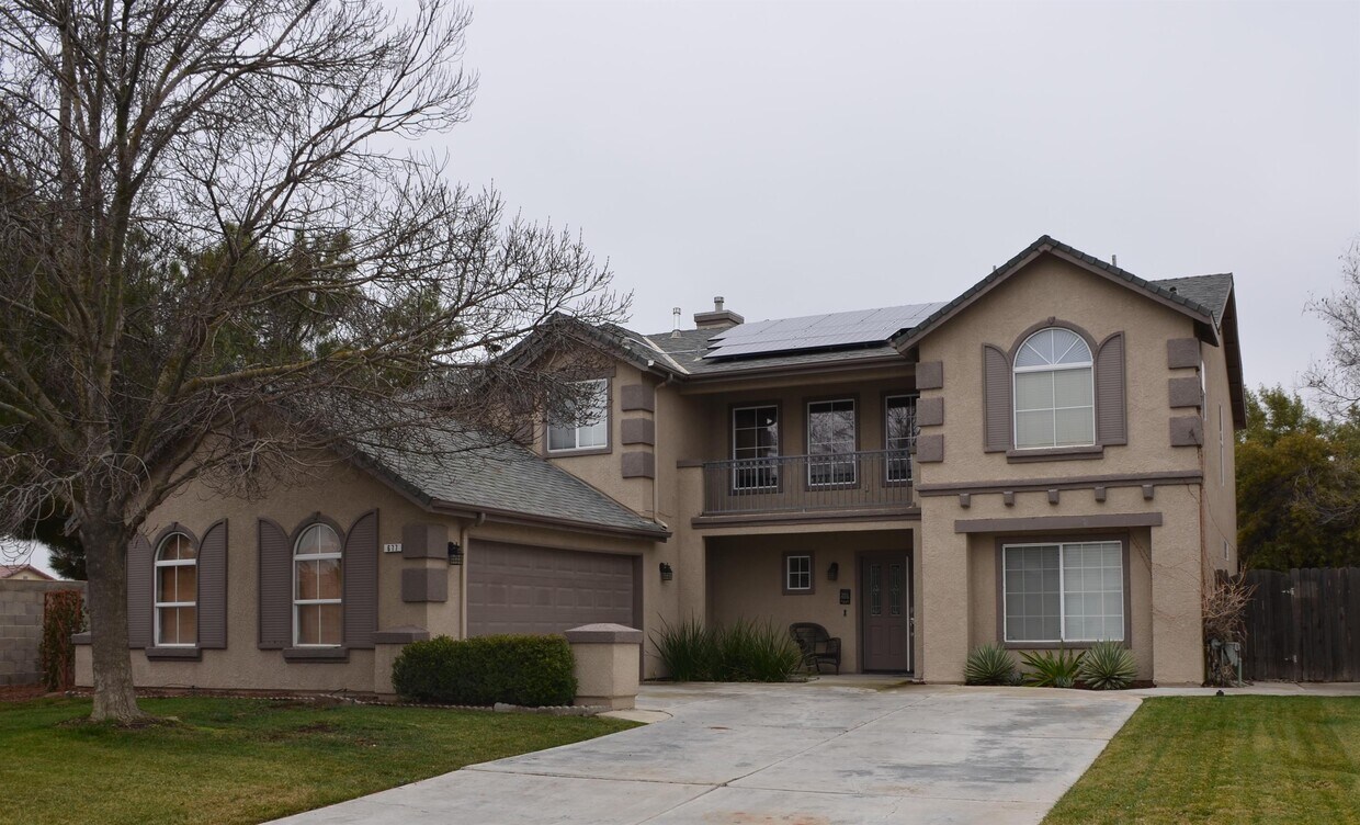 677 Cambria Ln, Lemoore, CA 93245 House Rental in Lemoore, CA