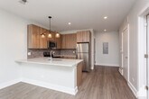 Primary Photo - 2111 S Halsted St