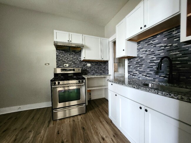 Foto del edificio - 7850 S Burnham Ave