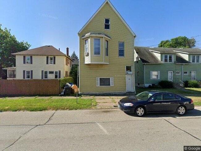 Building Photo - 1122 16th Ave