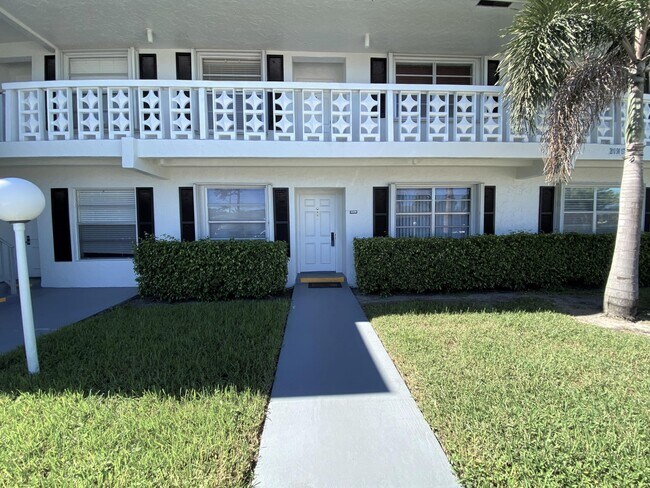 Building Photo - 2810 SW 15th St