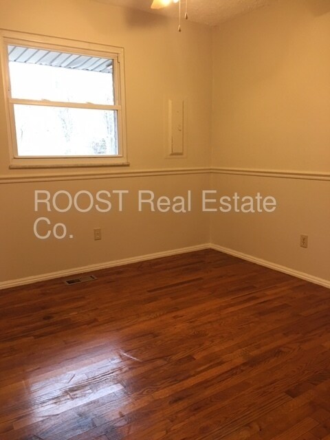 Building Photo - 5908 Verdi Dr
