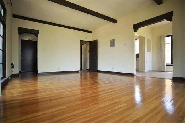 Building Photo - 2530 8th Ave