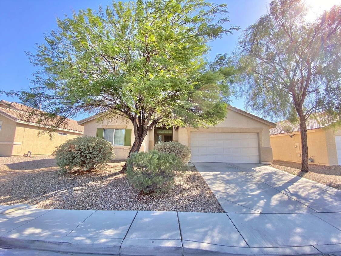 Primary Photo - ADORABLE SINGLE-FAMILY HOME! 3 BEDROOM / 2...